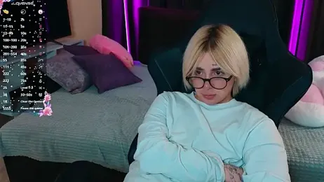 white__punk webcam model stream image