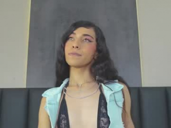 tiffvalentinee_ webcam model stream image