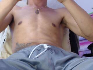 Cris Maicol webcam model stream image