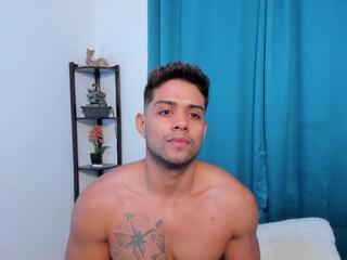 Luciano Nixon webcam model stream image