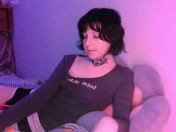 luna__allure webcam model stream image