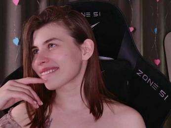 inside_tori webcam model stream image