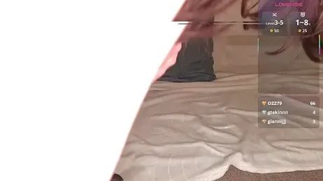 Sugarpeaach webcam model stream image