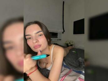 GymnastBABY webcam bongacams model stream image