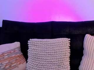 shannel-queen webcam model stream image