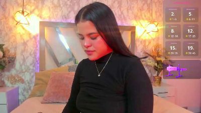 Aisha_poweer webcam model stream image