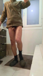 Hierrocrudo webcam cam4 model stream image