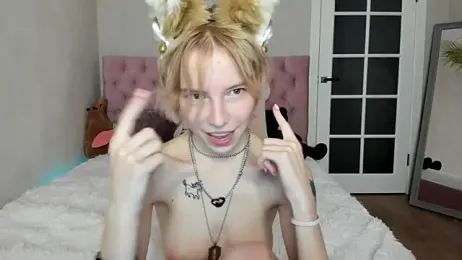 Pink_Lila18 webcam model stream image