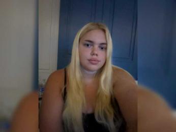 VXXETU webcam bongacams model stream image