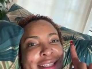 niaharris webcam camsoda model stream image