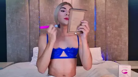 MaxiRogers webcam model stream image