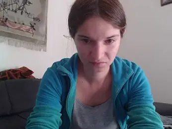 Mercedeswoman8 webcam model stream image