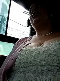 Mia-Glow webcam model stream image