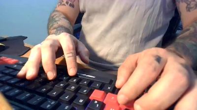 Tipodencognito webcam model stream image