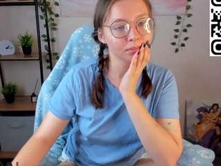 noora-moore webcam model stream image