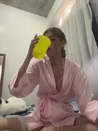 AlessiaLuxx webcam model stream image