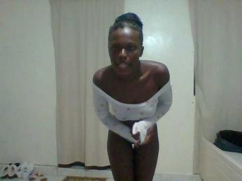 Bella-22 webcam model stream image
