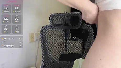 Olivia-l webcam model stream image