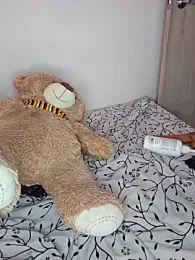 Antonella2_m webcam model stream image