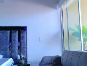 santin_seans webcam model stream image