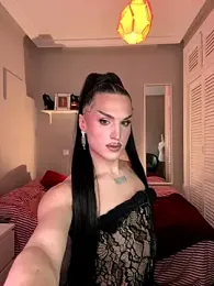 Crystal_________ webcam model stream image