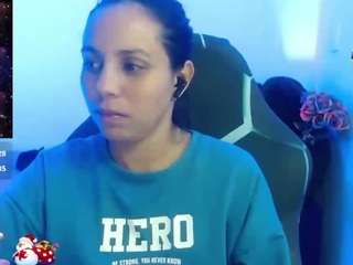 aslyandrea webcam model stream image