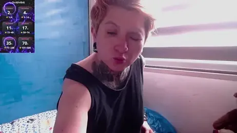 Marieblueeyes webcam model stream image