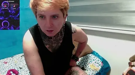 Marieblueeyes webcam model stream image