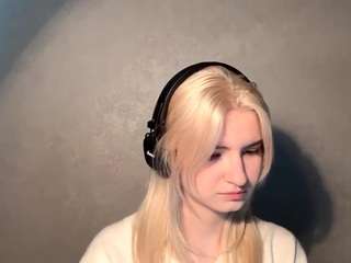 simonaaguada webcam model stream image