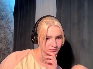 simonaaguada webcam camsoda model stream image