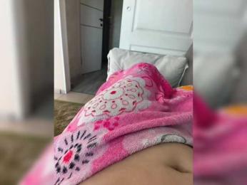 Olylia webcam model stream image