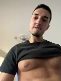 Mikl360 webcam model stream image
