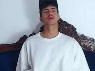 Cody Pipper webcam model stream image