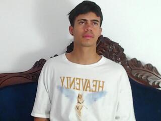 Cody Pipper webcam model stream image