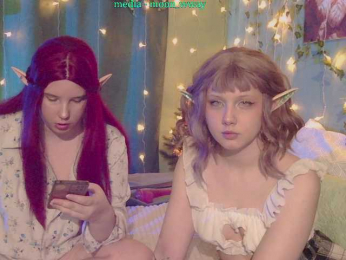 MoonWayWithMemes webcam model stream image