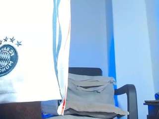 krillynnt webcam model stream image