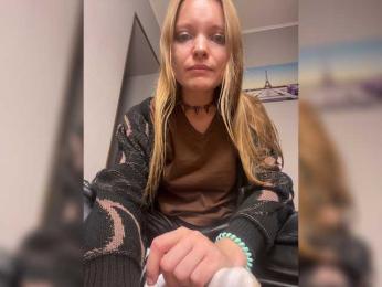 AliciaTroupe webcam model stream image