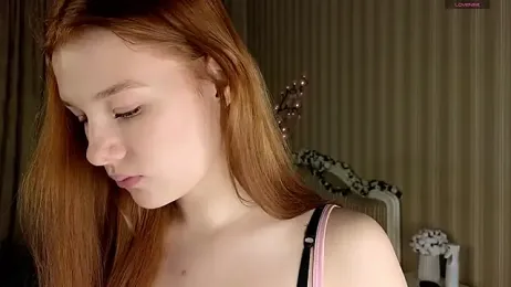 Juuulia_ webcam model stream image