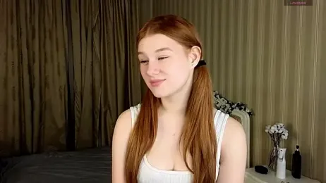 Juuulia_ webcam model stream image