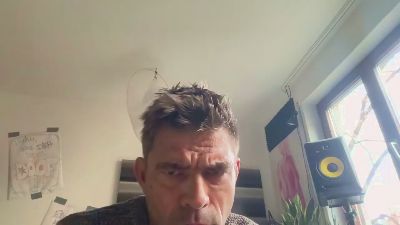 truelove_nbg webcam model stream image