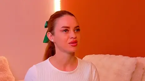 Mirra_ webcam model stream image