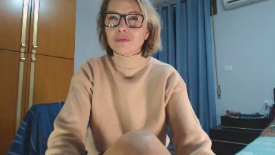 smeralda33 webcam cam4 model stream image