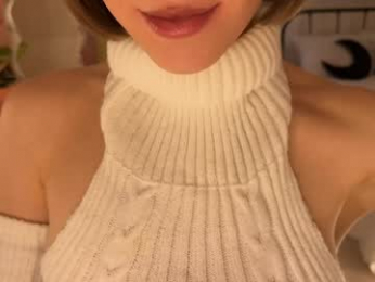 uwunikaa webcam model stream image