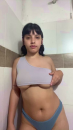 Solangeflor09 webcam cam4 model stream image