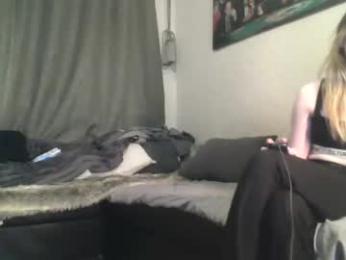 twice_my_age webcam model stream image