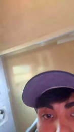 Antoniohott22 webcam model stream image