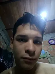Max026_ webcam stripchat model stream image