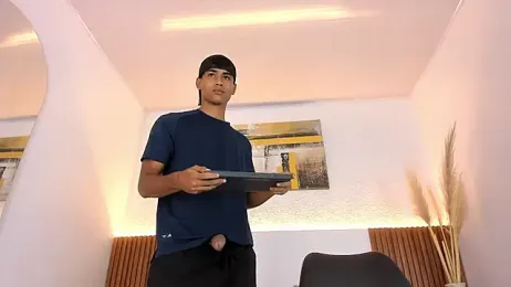 zander_2120 webcam model stream image