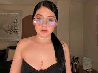 hailey-ross webcam model stream image