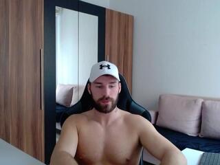 Darius Giles webcam model stream image